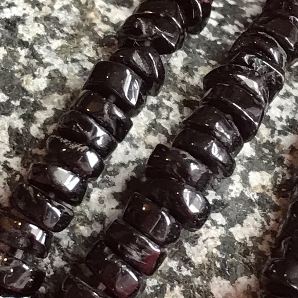 Black Spinel 5X3mm - Picture 9 of 10